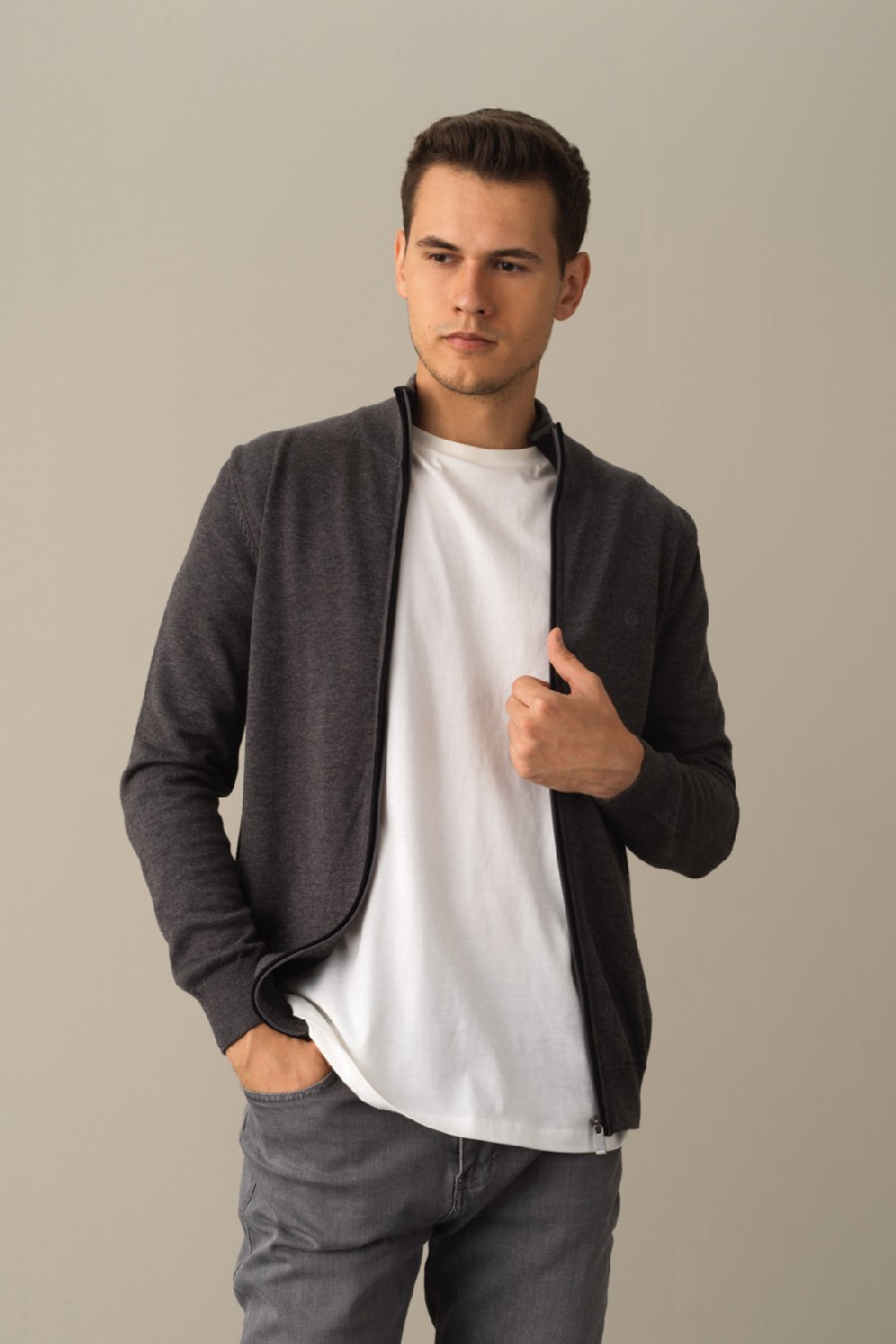 Jakid MCL 18366-ANTRA-MELANJ