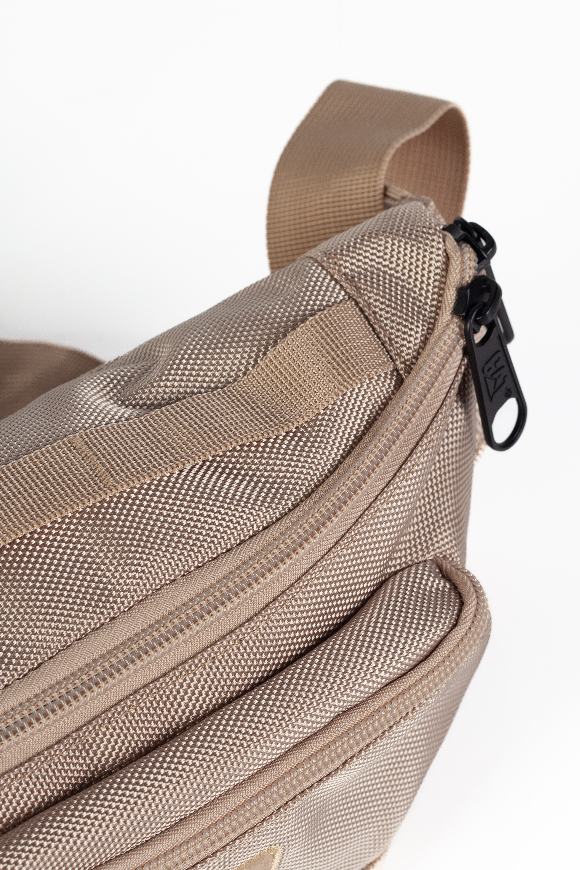 Belt bag CAT 84037-101