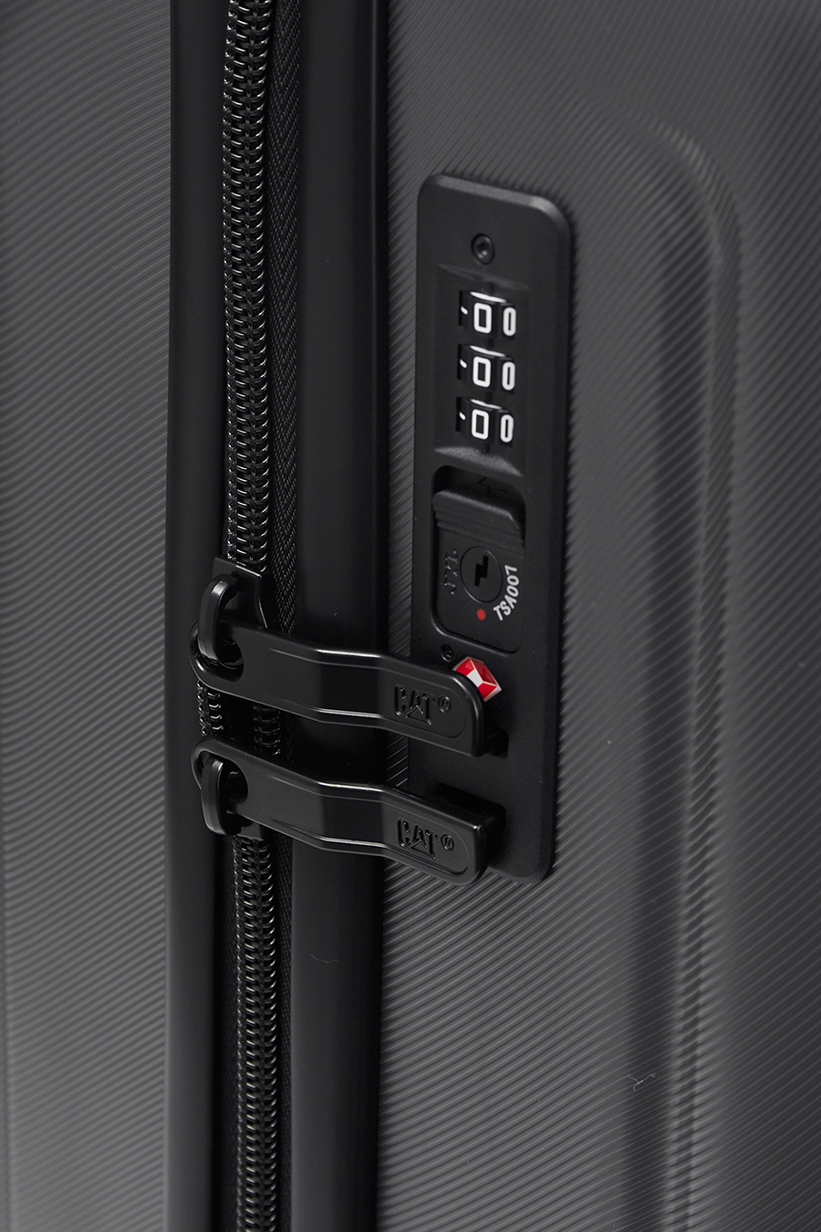 Travel suitcase CAT 84617-165