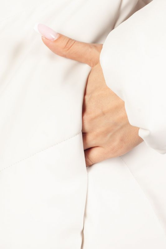  JACQUELINE DE YONG 15277952-Moonbeam