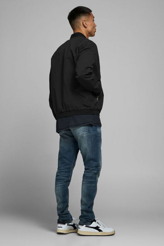 Vėjo striukė JACK & JONES 12165203-Black