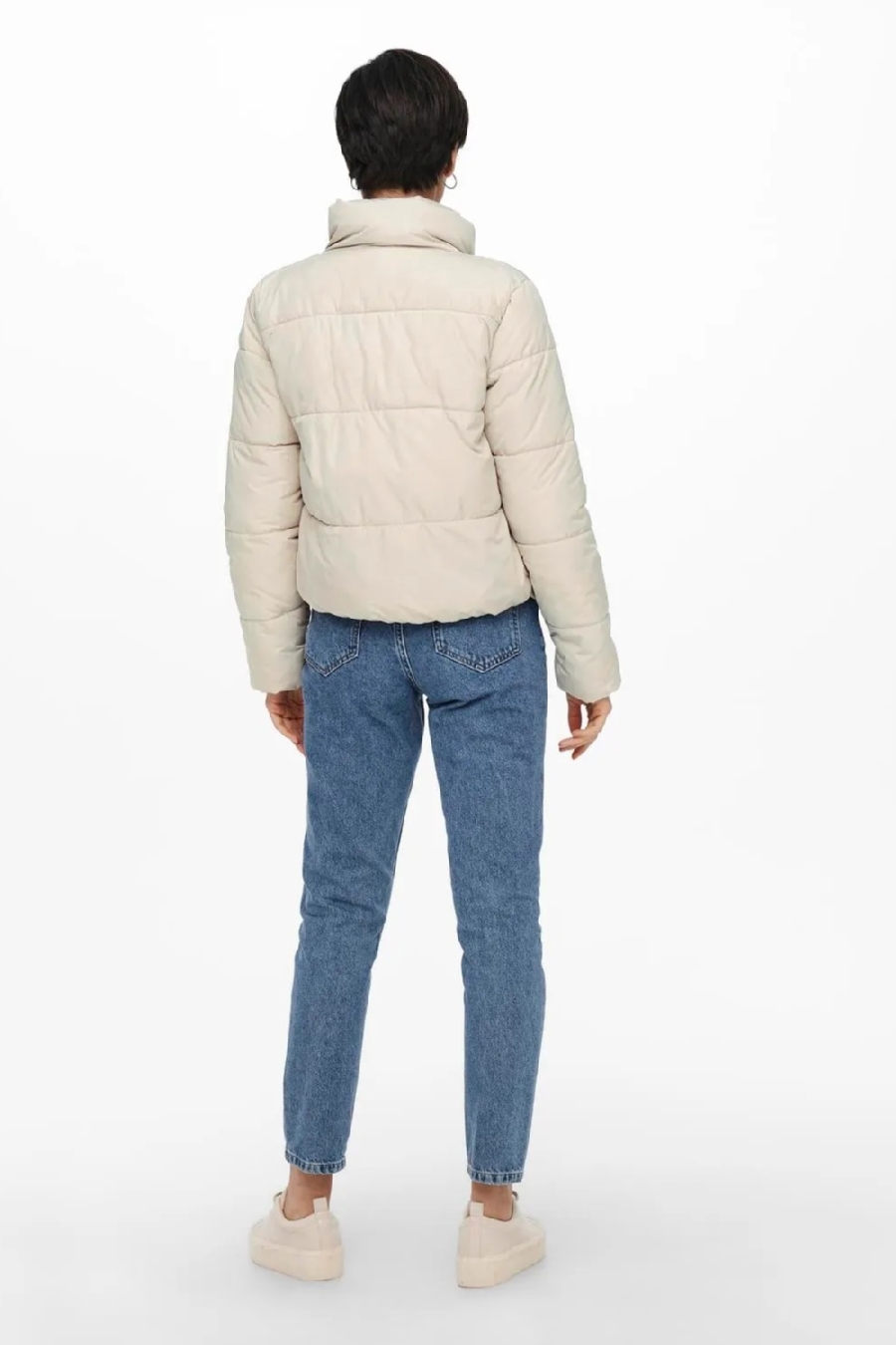  JACQUELINE DE YONG 15213591-Moonbeam