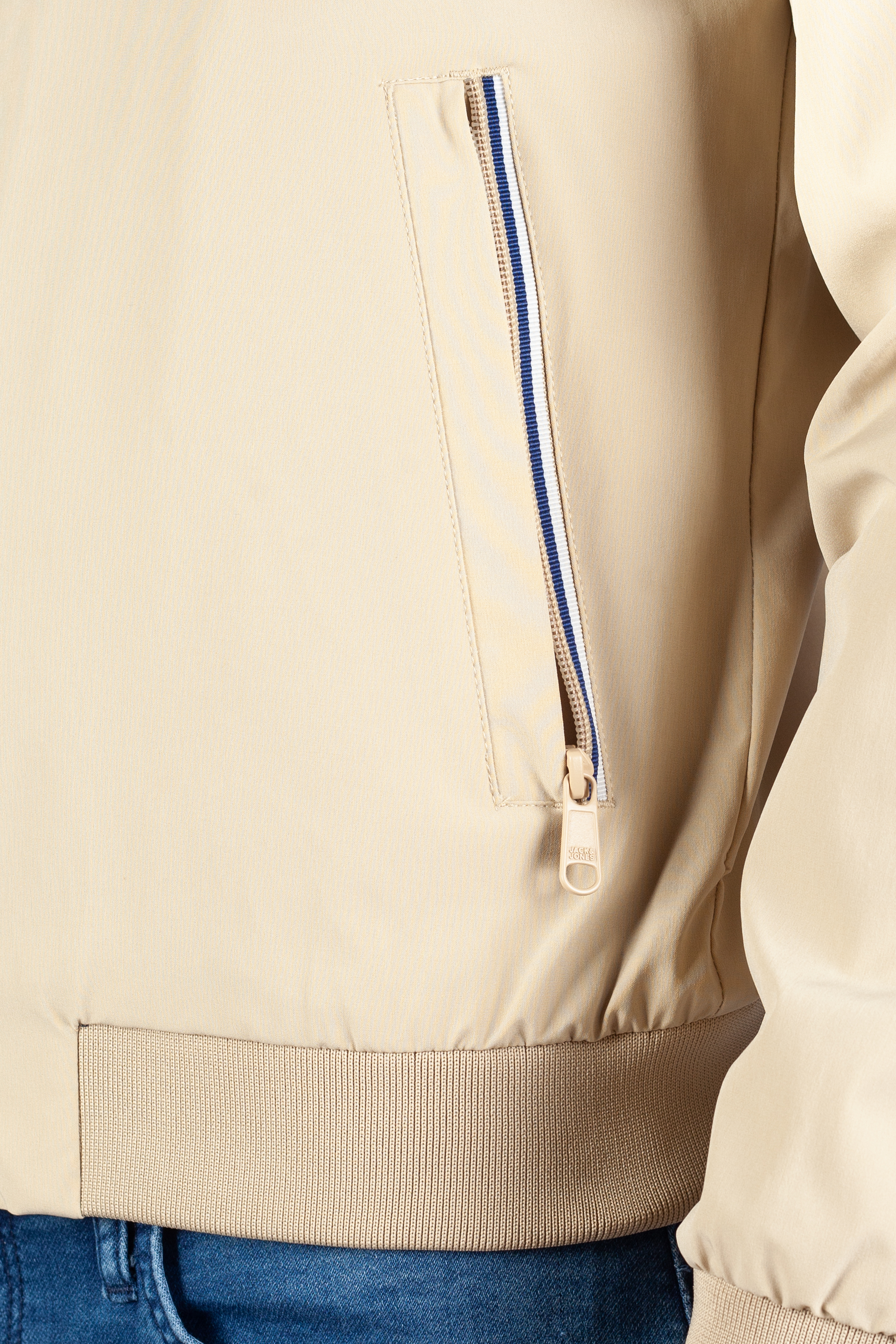 Vējjaka JACK & JONES 12251906-Fields-Of-Rye