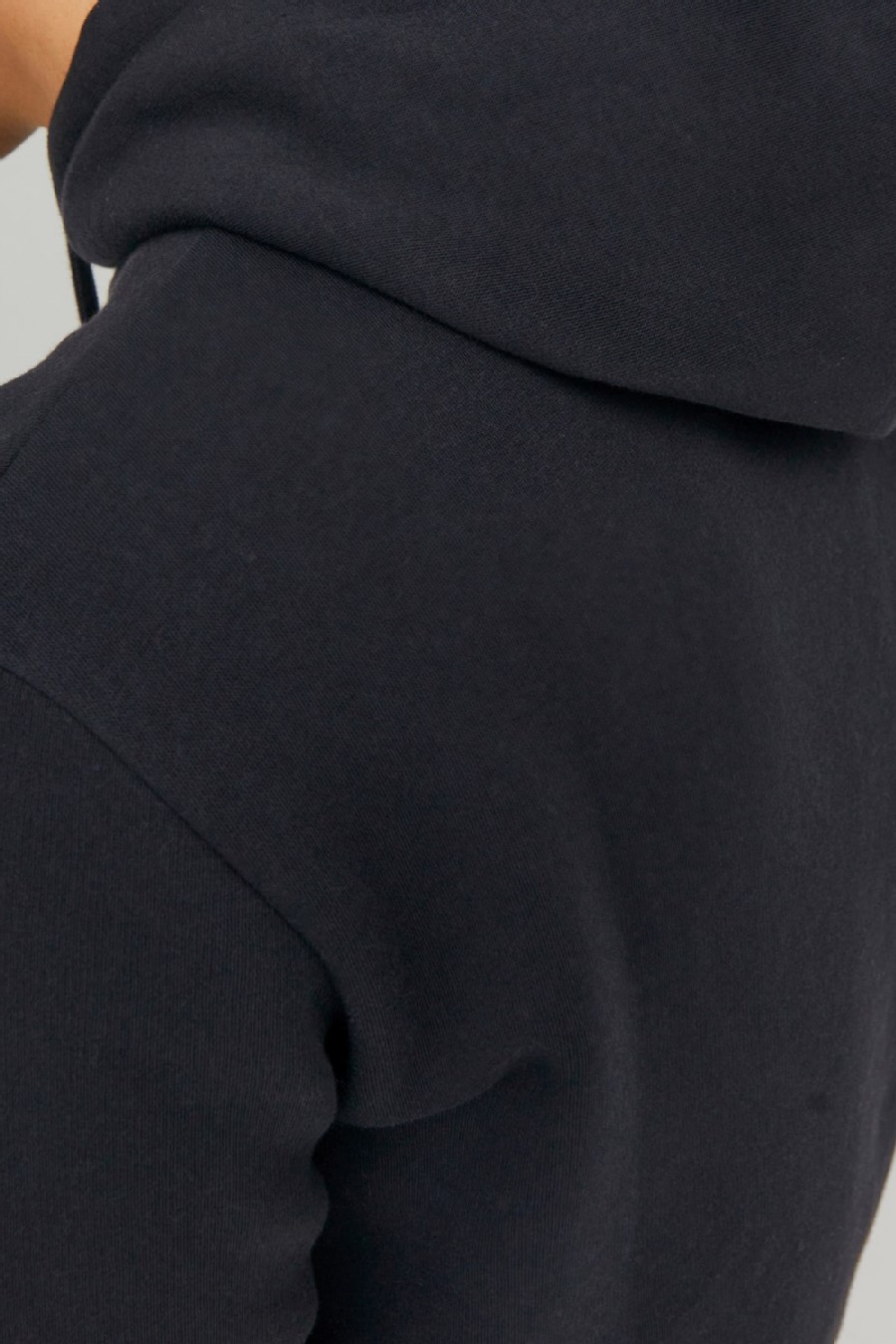 Спортивный свитер JACK & JONES 12152840-Black-LP-WB