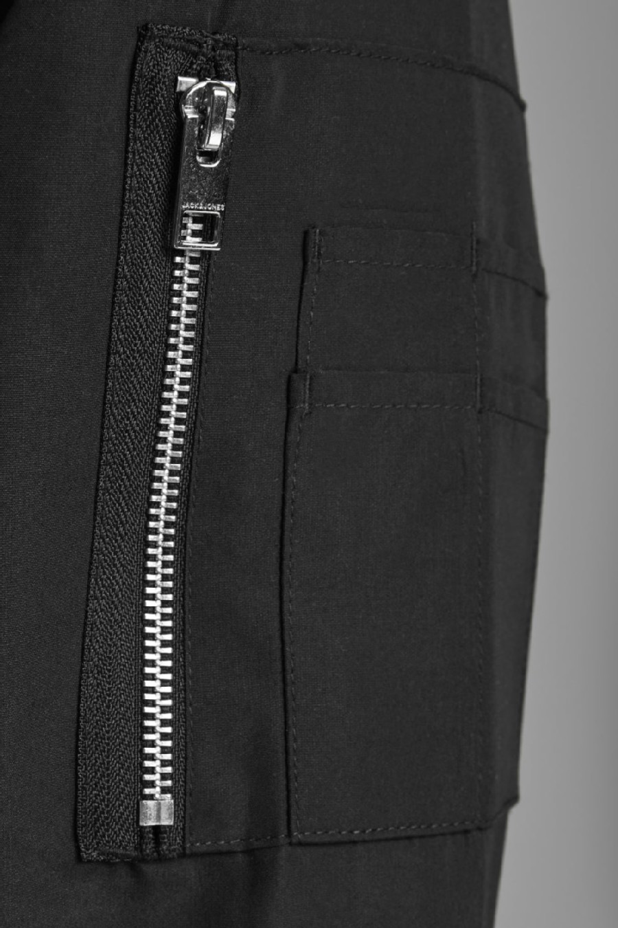 Ветровкa JACK & JONES 12173990-Black