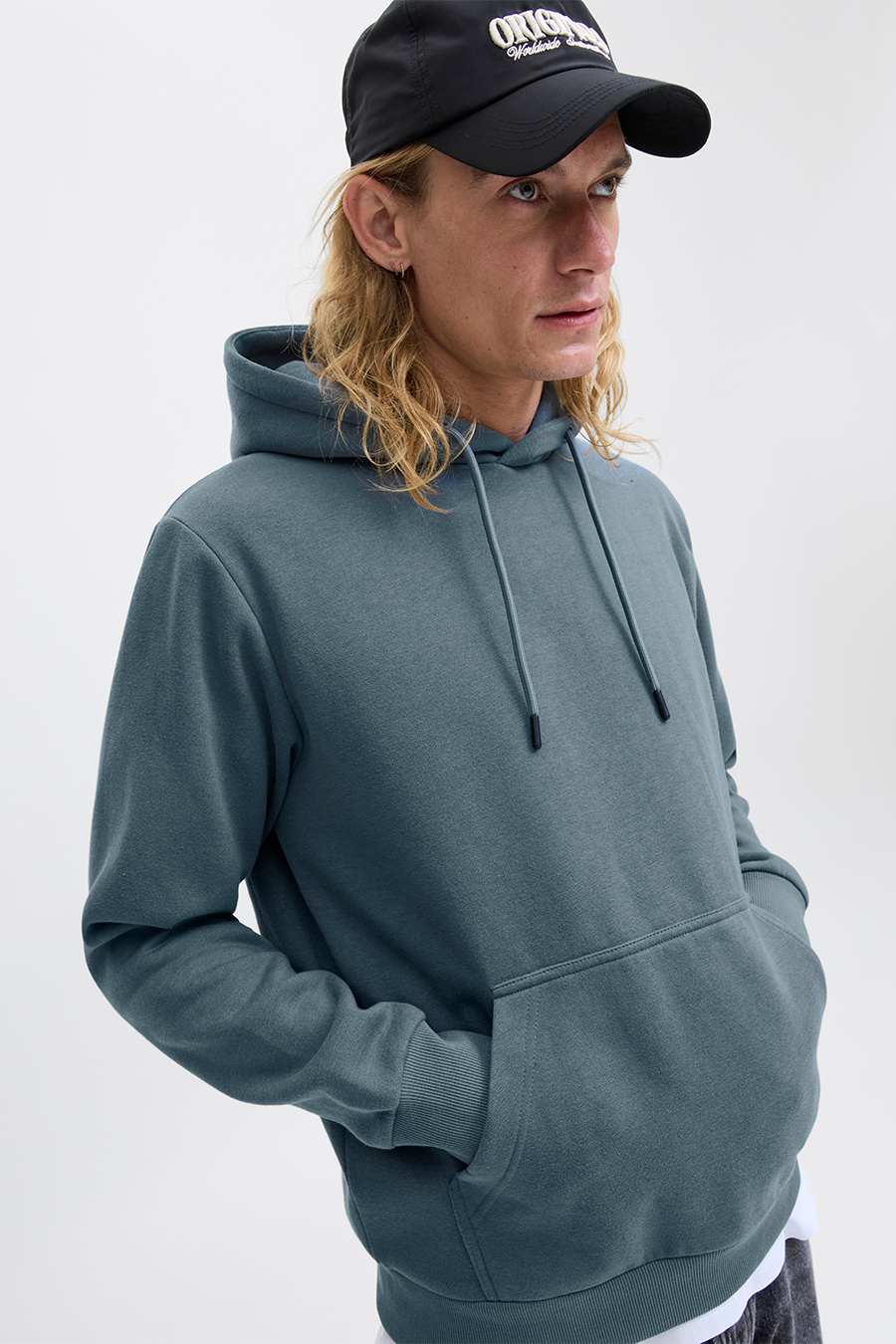 Спортивный свитер JACK & JONES 12249340-Stormy-Weathe