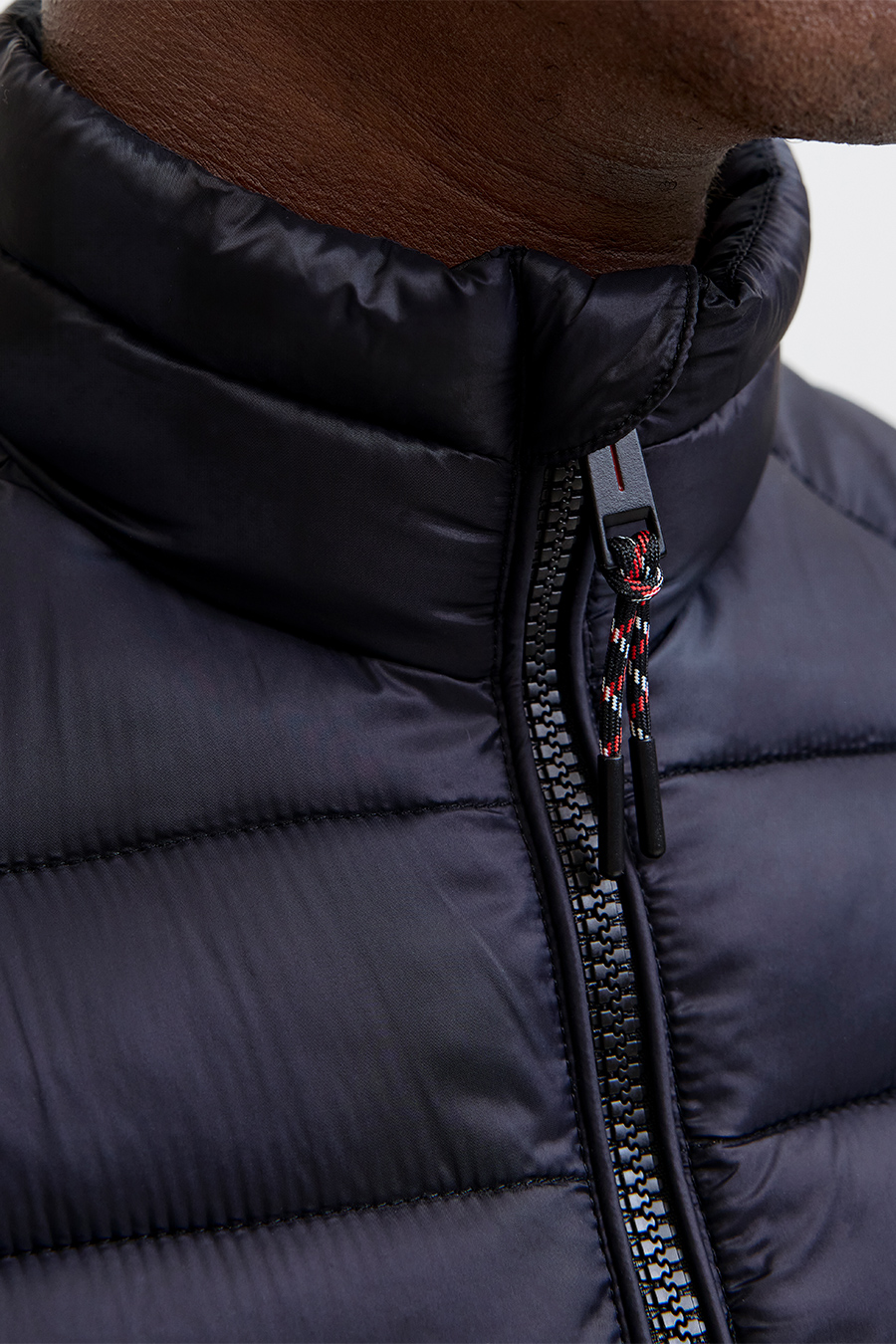 Жилет JACK & JONES 12280973-Black