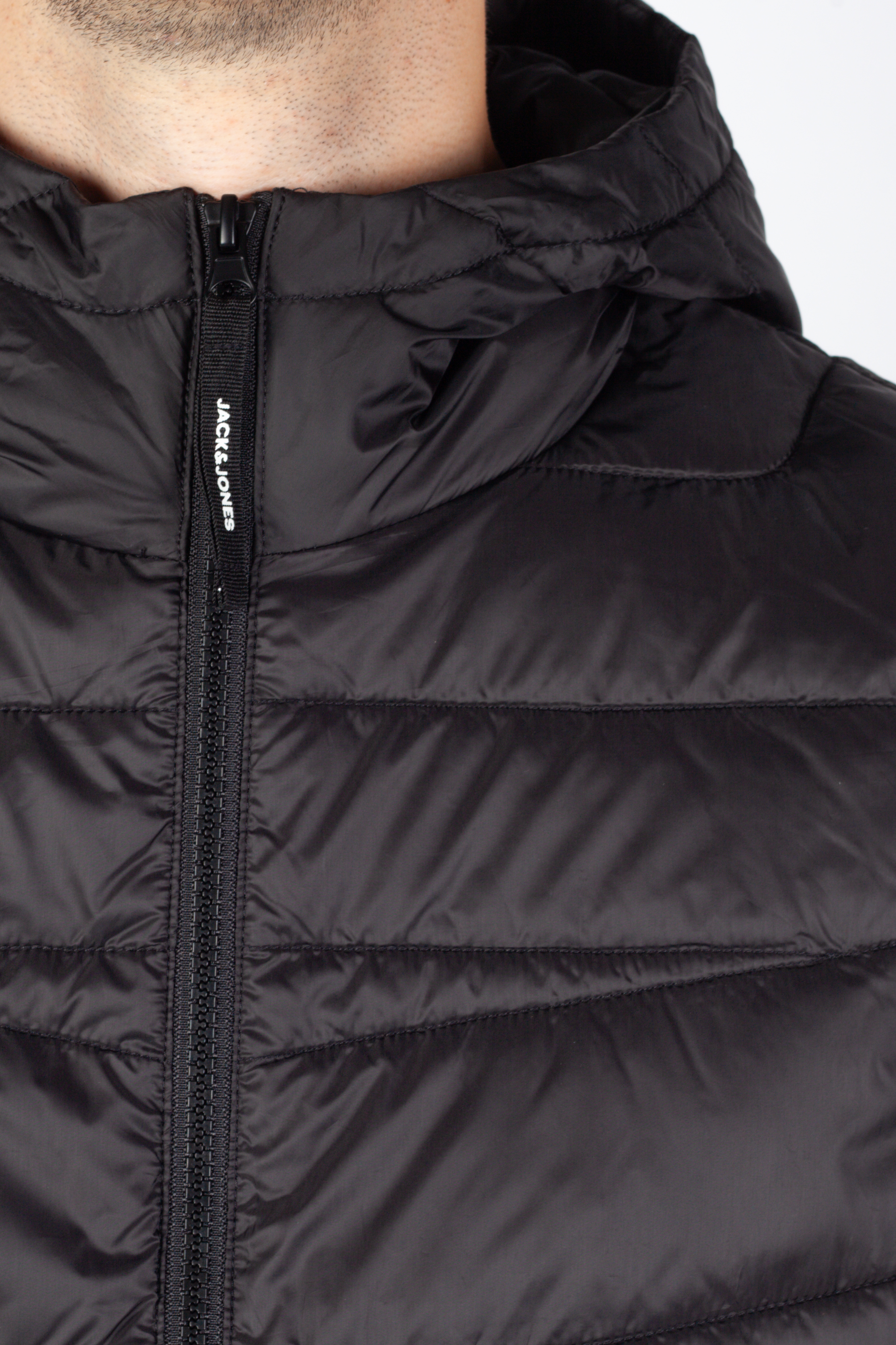 Жилет JACK & JONES 12283200-Black