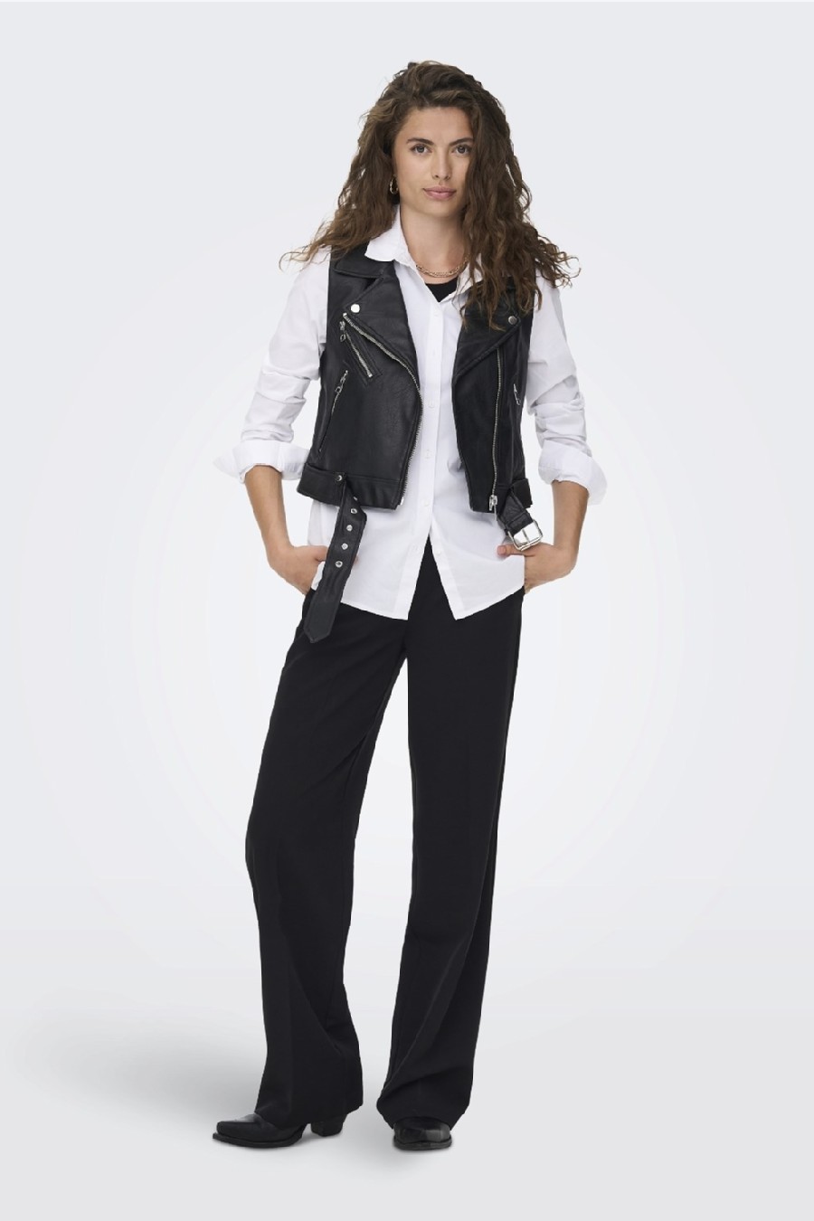 Жилет ONLY 15239240-Black