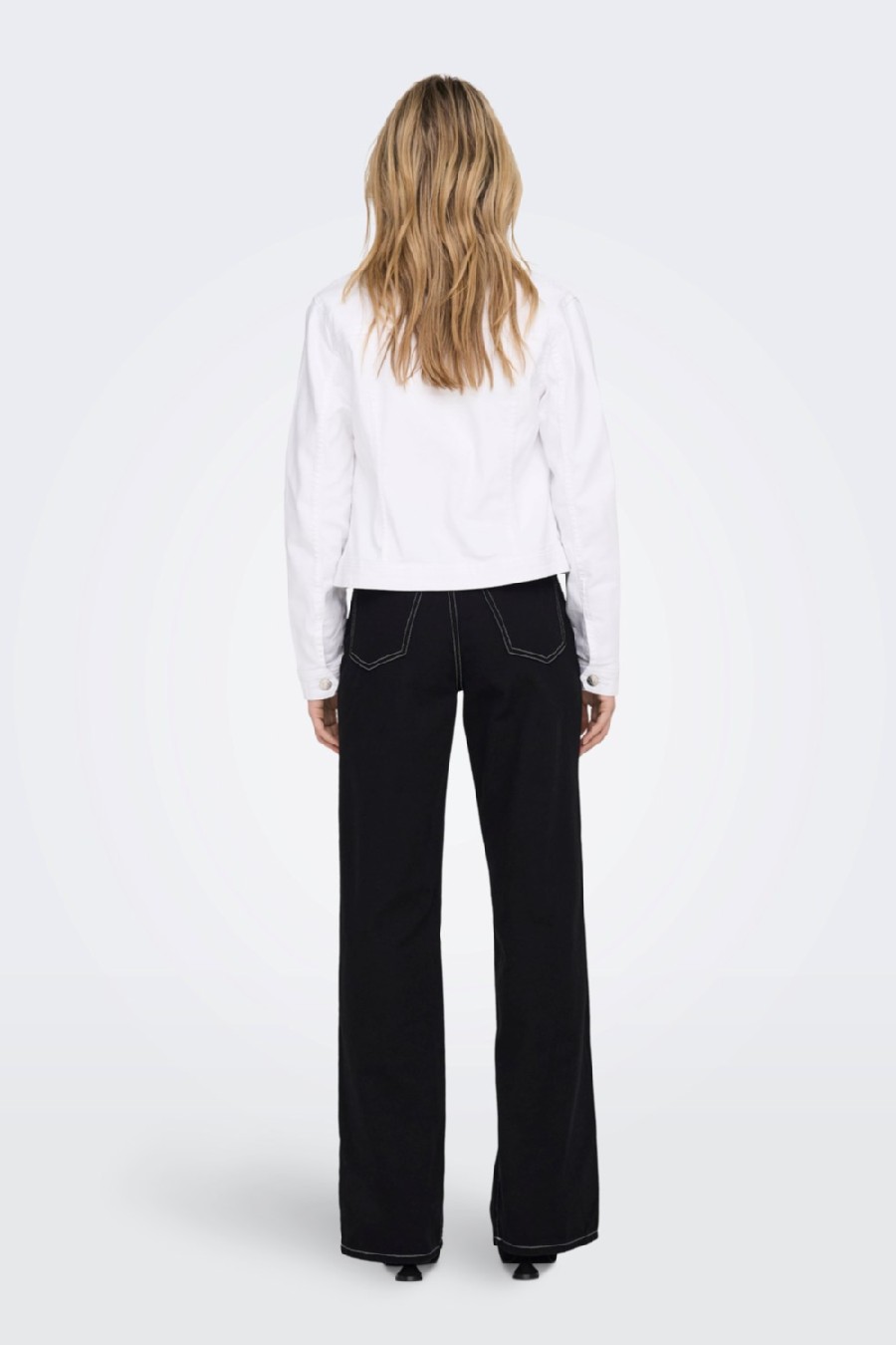 Джинсовая куртка ONLY 15243147-White