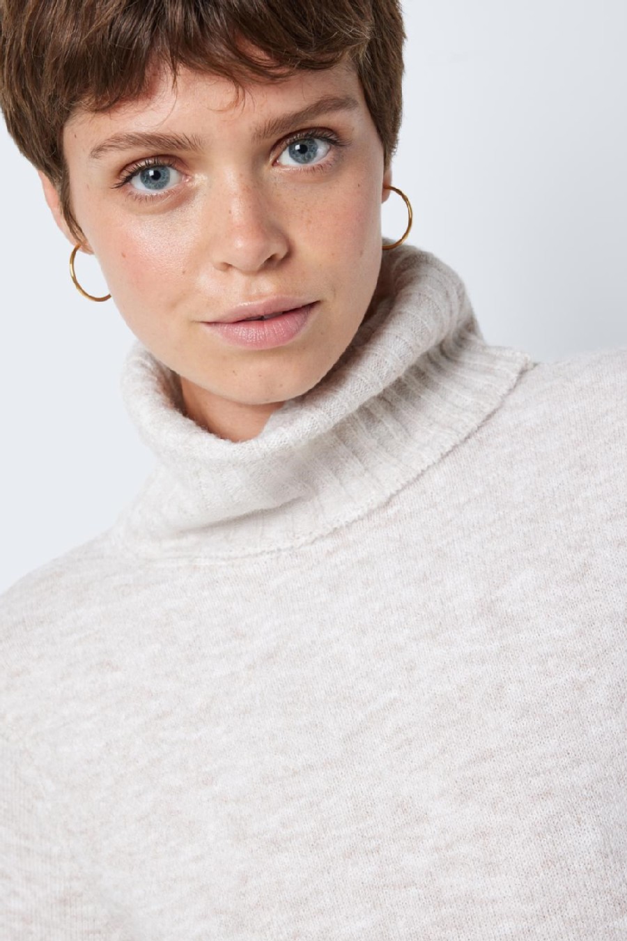 Вязанное платье NOISY MAY 27026911-Eggnog