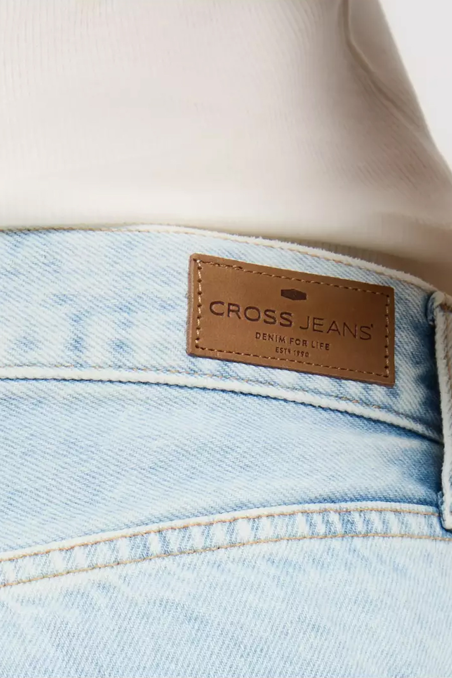 Джинсовые шорты CROSS JEANS A704-006