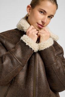 Курткa LEE 112371079