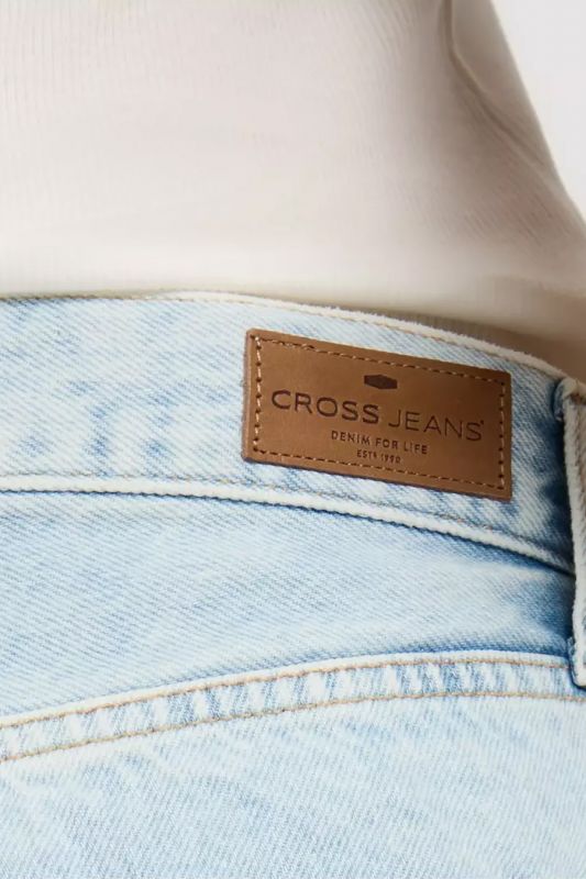 Джинсовые шорты CROSS JEANS A704-006